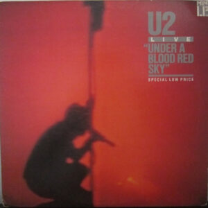 Live "Under A Blood Red Sky": imagen 2