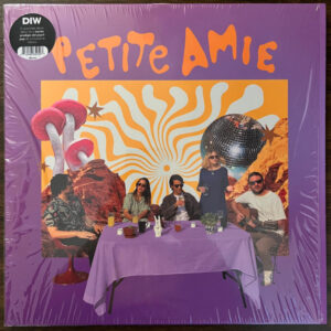 Petite Amie