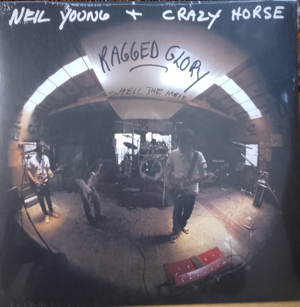 Ragged Glory – Smell The Horse