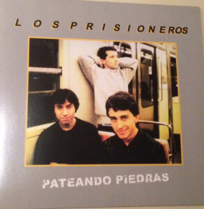 Pateando Piedras