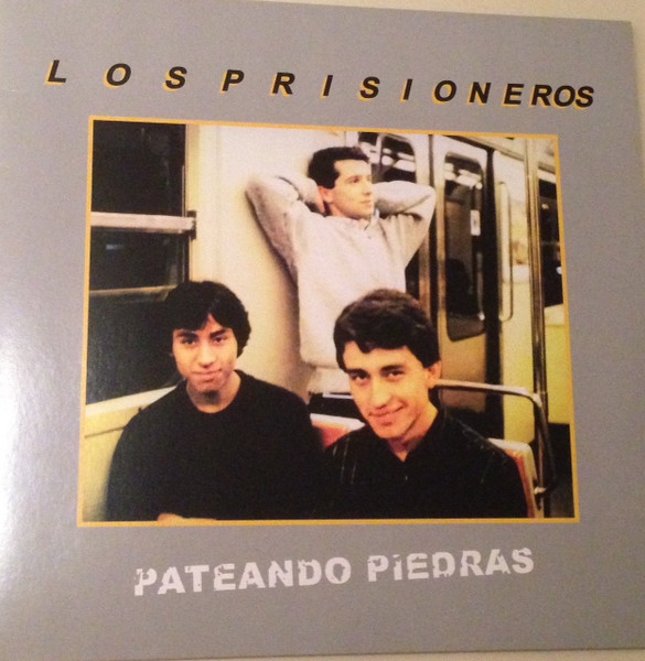 Pateando Piedras